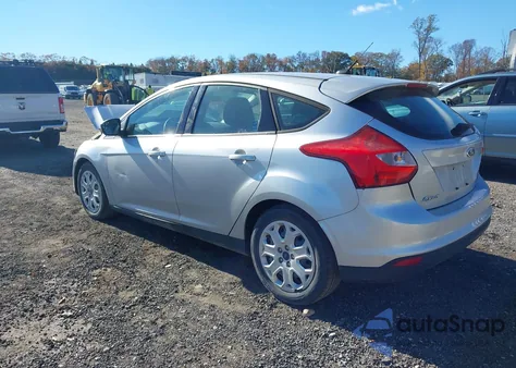 2012 Ford Focus Se z USA, uszkodzony, nr VIN 1FAHP3K24CL408461